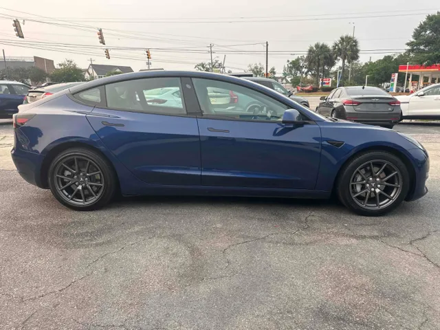 2021 Tesla Model 3 Standard Range Plus photo 2