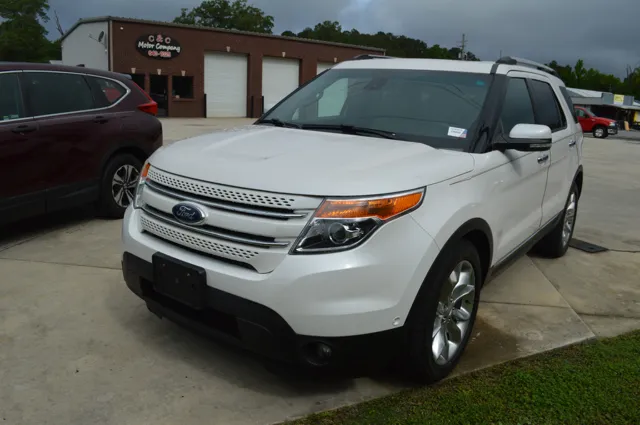 2015 Ford Explorer Limited's photo
