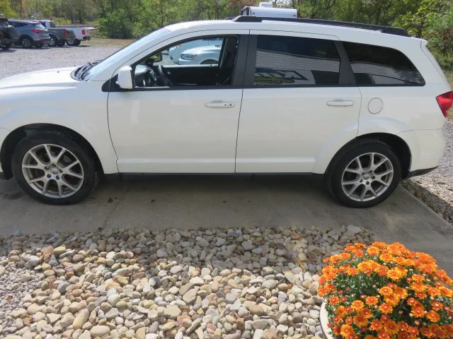 2014 Dodge Journey SXT photo 3