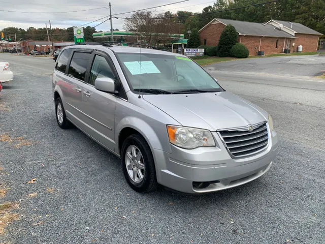 2010 Chrysler Town & Country