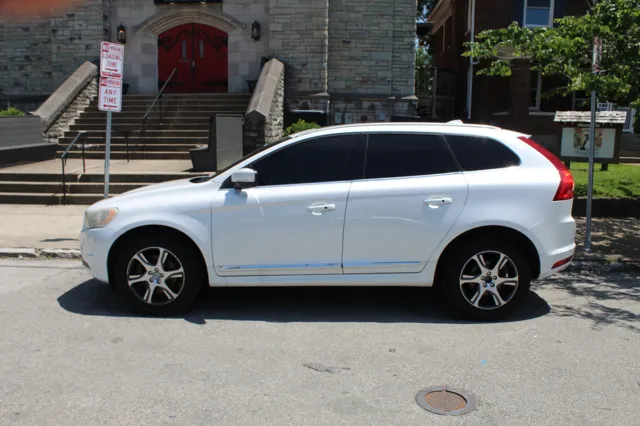 2015 Volvo XC60 T6 Premier Plus - Photo 8