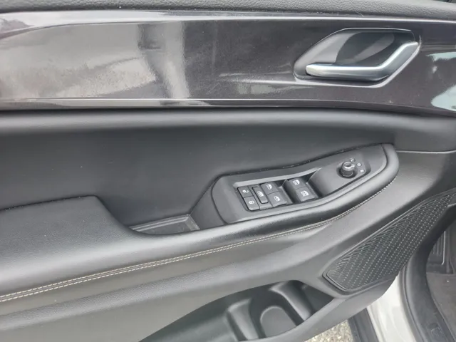 2023 Jeep Grand Cherokee Altitude - Photo 6
