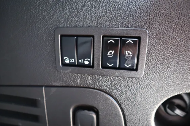 2015 Chevrolet Tahoe LTZ - Photo 16