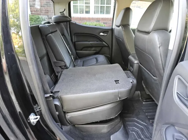 2017 GMC Canyon SLT - Photo 30