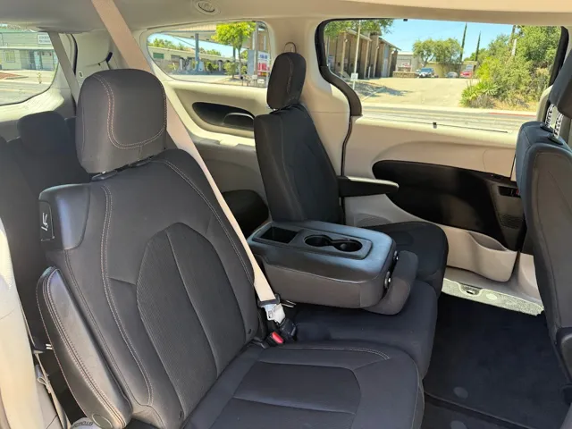 2018 Chrysler Pacifica Touring Plus - Photo 12
