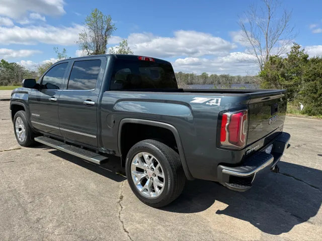 2017 GMC Sierra 1500 SLT - Photo 3