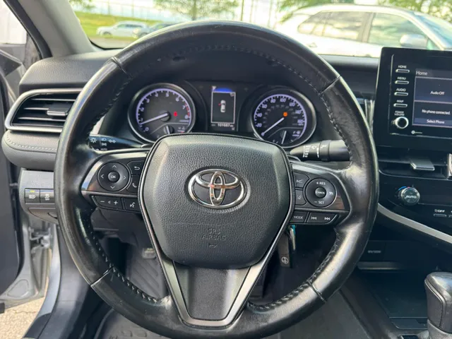 2021 Toyota Camry SE - Photo 12