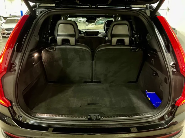 2016 Volvo XC90 Momentum - Photo 11