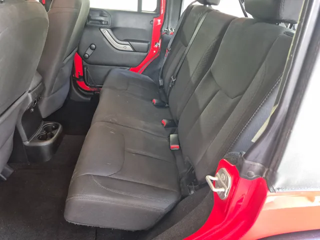 2015 Jeep Wrangler Unlimited Sport - Photo 12