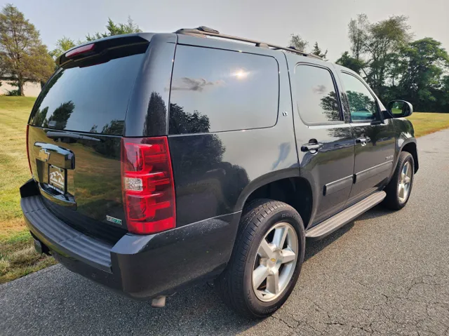 2011 Chevrolet Tahoe LT photo 6