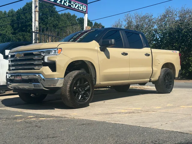 2022 Chevrolet Silverado 1500 Custom 4WD photo