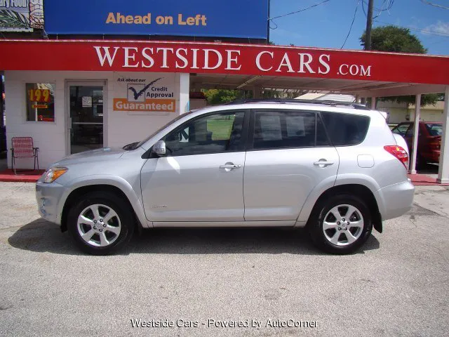 2010 Toyota RAV4 Limited's photo