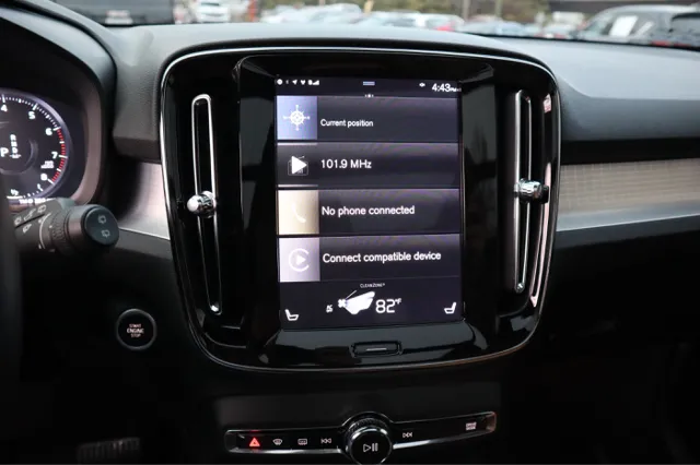 2020 Volvo XC40 Momentum - Photo 22