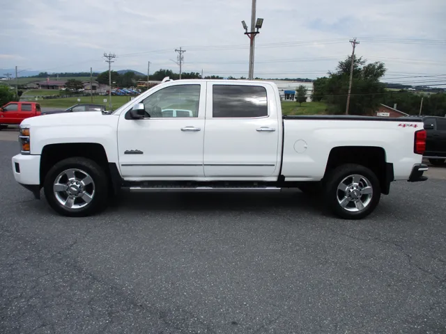 2017 Chevrolet Silverado 2500HD High Country