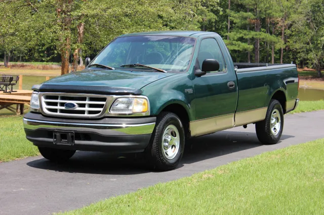 1999 Ford F-150 XL - Photo 7