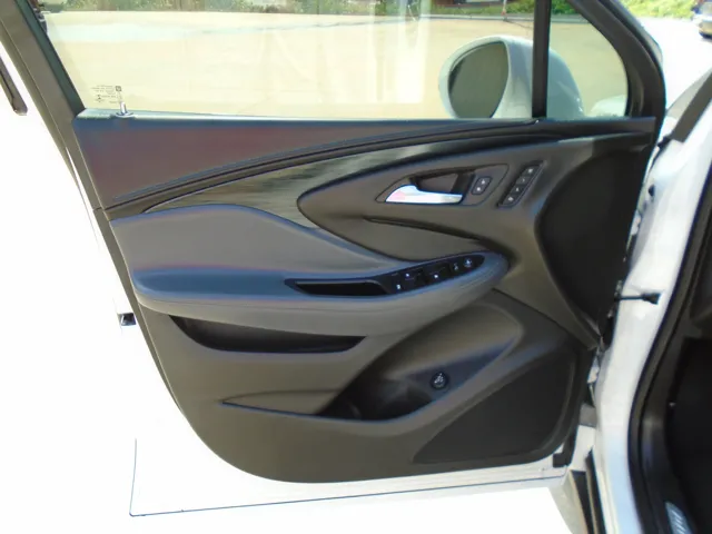 2019 Buick Envision Essence - Photo 7