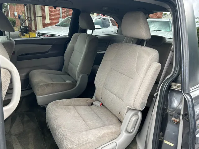 2016 Honda Odyssey SE - Photo 6