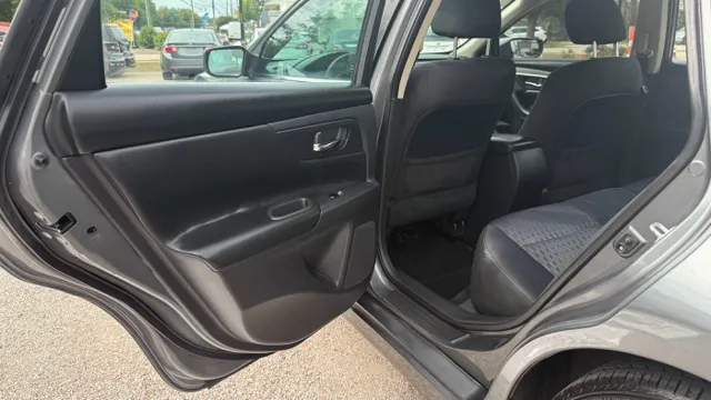 2017 Nissan Altima S - Photo 32