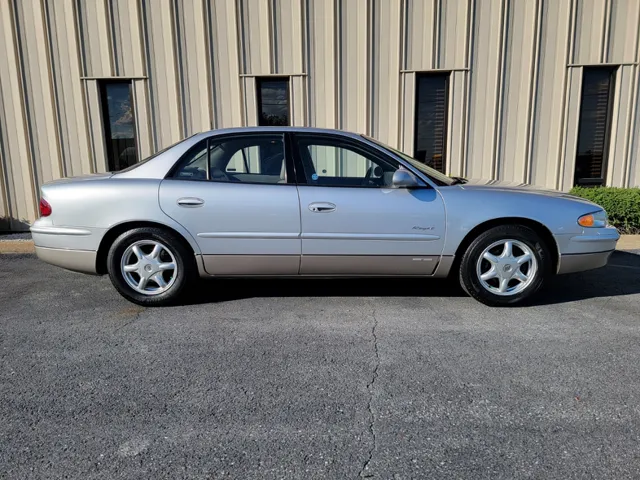 2001 Buick Regal LS's photo
