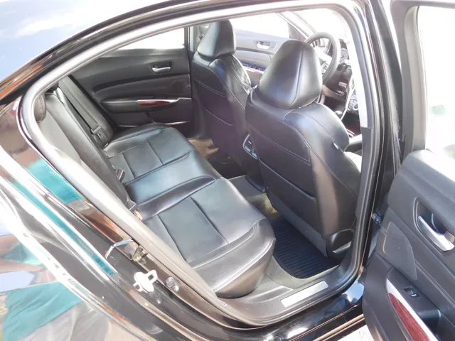2017 Acura TLX Technology Package - Photo 11