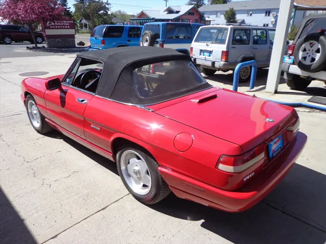 1991 Alfa Romeo Spider Base photo 4