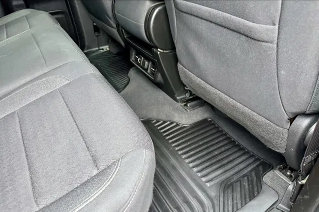2021 Chevrolet Silverado 1500 LT - Photo 28