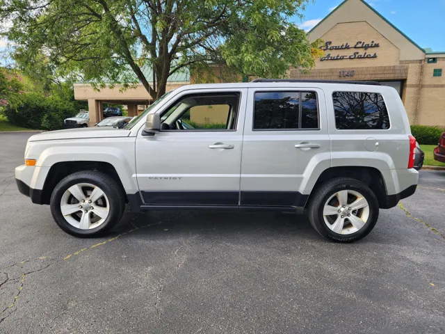 2011 Jeep Patriot Latitude photo 4
