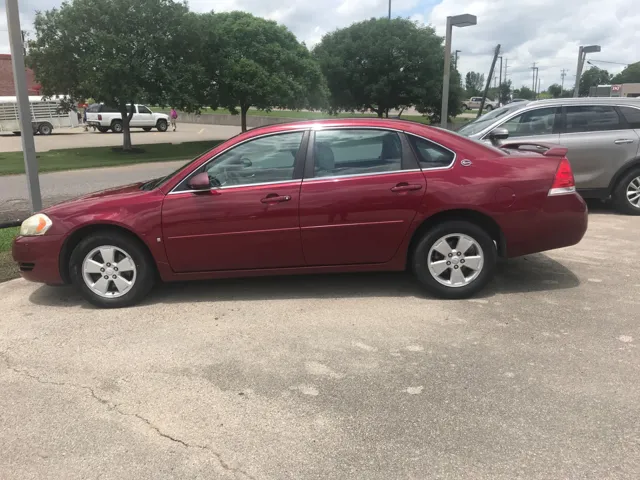 2008 Chevrolet Impala LT's photo