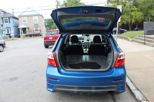 2010 Toyota Corolla Matrix L 4WD photo 6