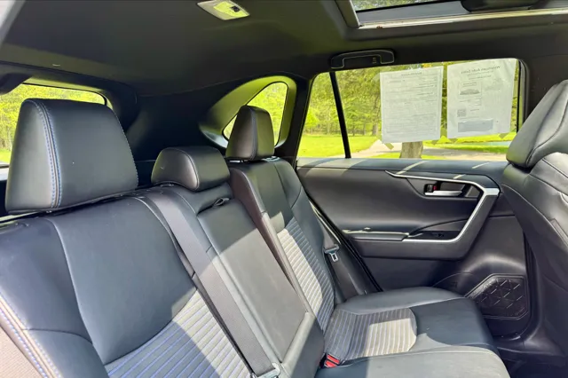 2021 Toyota RAV4 XSE - Photo 27