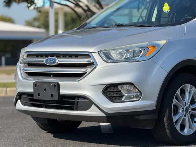 2017 Ford Escape SE photo 8