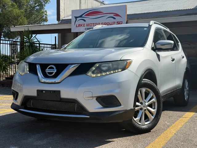 2016 Nissan Rogue SV FWD's photo