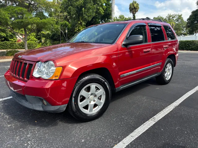2010 Jeep Grand Cherokee Laredo's photo