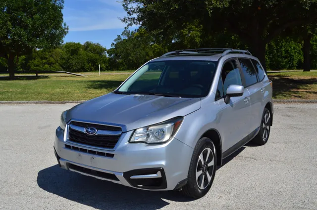 2017 Subaru Forester Premium AWD photo