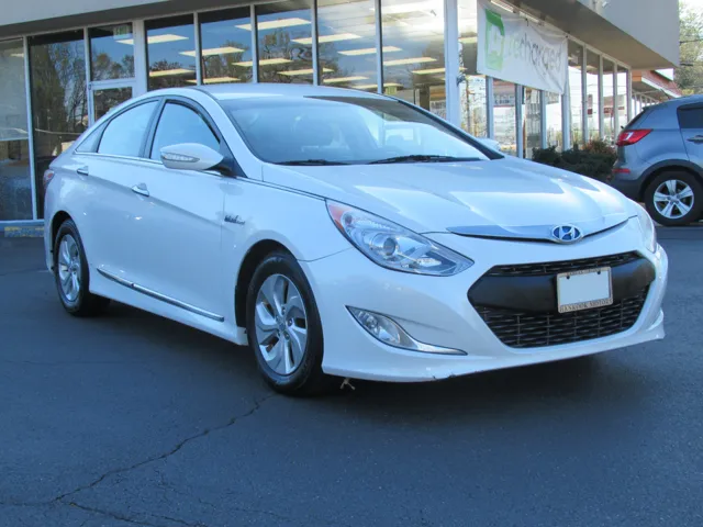 2013 Hyundai Sonata Hybrid Base