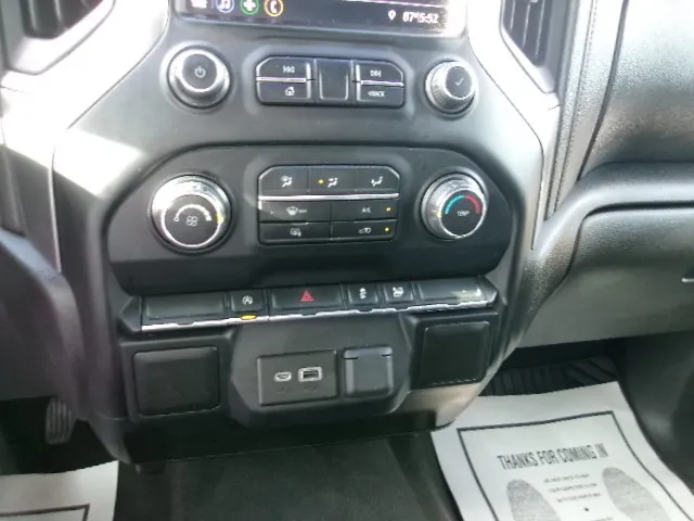2020 Chevrolet Silverado 1500 LT - Photo 9