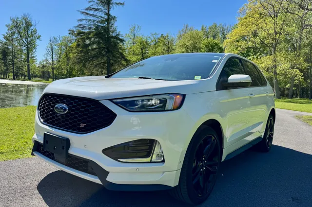 2021 Ford Edge ST AWD's photo