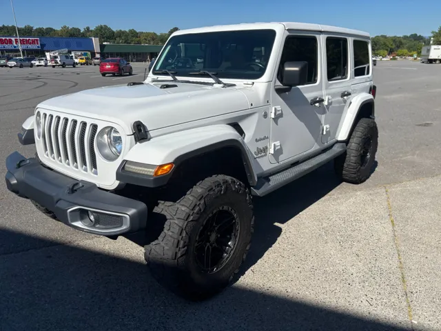 2018 Jeep Wrangler Unlimited Sahara photo 9