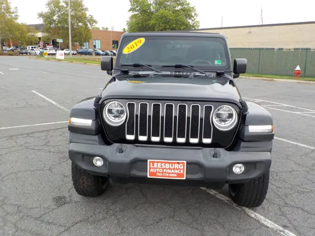2019 Jeep Wrangler Unlimited Sahara photo 4