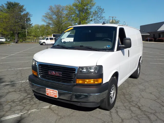 2022 GMC Savana Cargo Work Van - Photo 7
