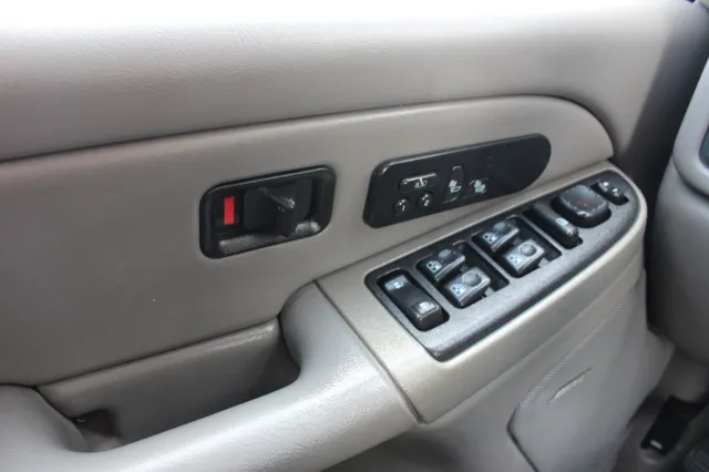 2005 GMC Sierra 2500HD - Photo 21