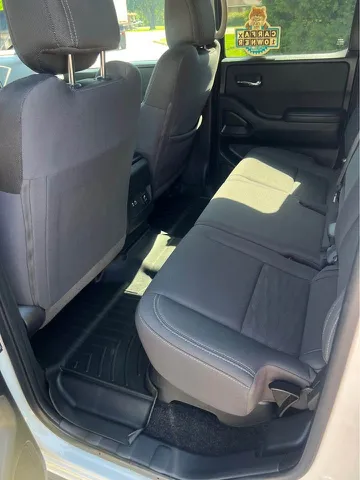 2024 Nissan Frontier SV - Photo 12