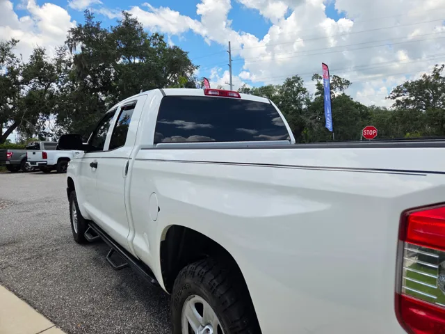 2018 Toyota Tundra SR5 photo 9