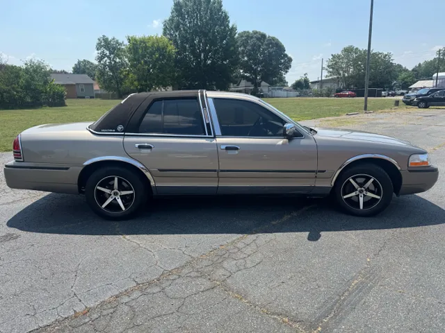 2004 Mercury Grand Marquis GS - Photo 6