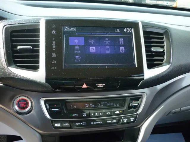 2018 Honda Pilot EX - Photo 11