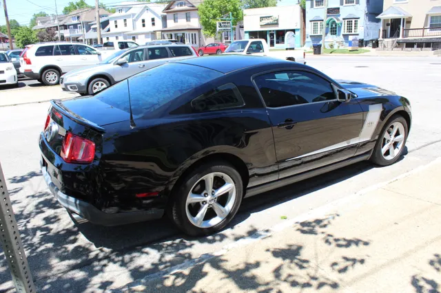 2010 Ford Mustang GT - Photo 5