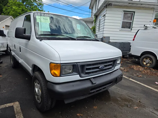 2006 Ford E-Series E-250 Van's photo
