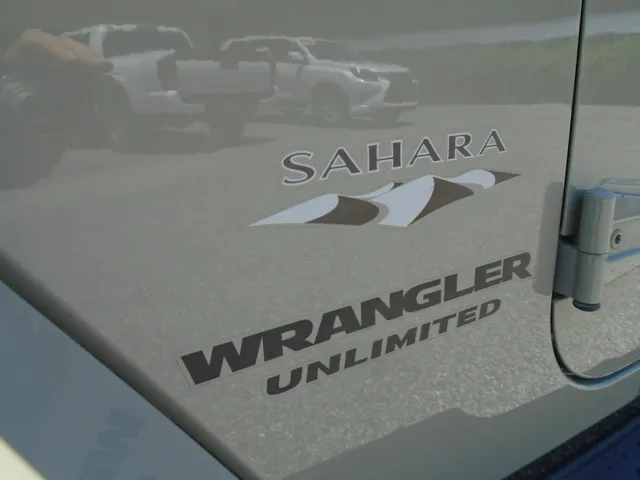 2017 Jeep Wrangler Unlimited Sahara - Photo 30