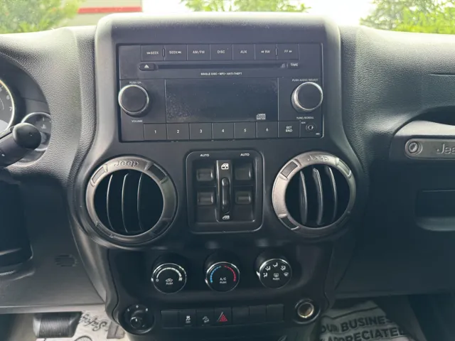 2018 Jeep Wrangler JK Unlimited Sport S - Photo 22