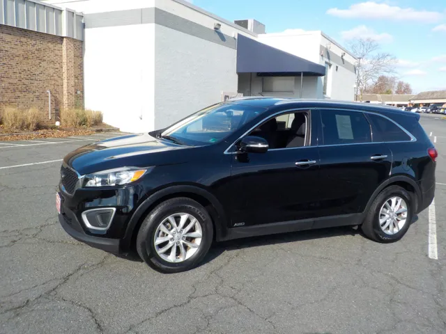 2016 Kia Sorento LX's photo